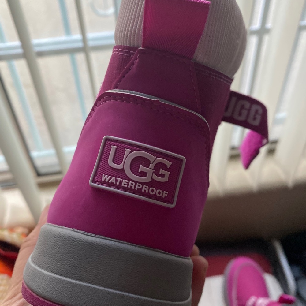 Ugg kids waterproof boots